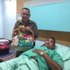 วันที่ 24 ธันวาคม 2561 ด.ต.พูลสุข สิทธิศิลป์  กรรมการสหกรณ์ออมทรัพย์ตำรวจพังงา จำกัด เป็นตัวแทนสหกรณ์มอบกระเช้าเยี่ยมไข้ ด.ต.ปรีดา พรัดรักษาสมาชิกสังกัดสถานีตำรวจภูธรเมืองพังงา ณ โรงพยาบาลพังงา จังหวัดพังงา